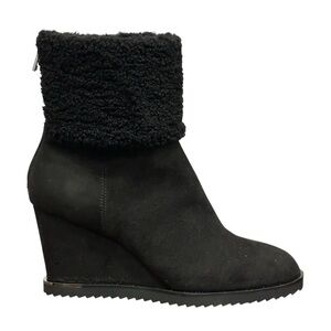 NEW DKNY Women's Nadra Black Wedge Booties in Faux Suede & Sherpa Size 8